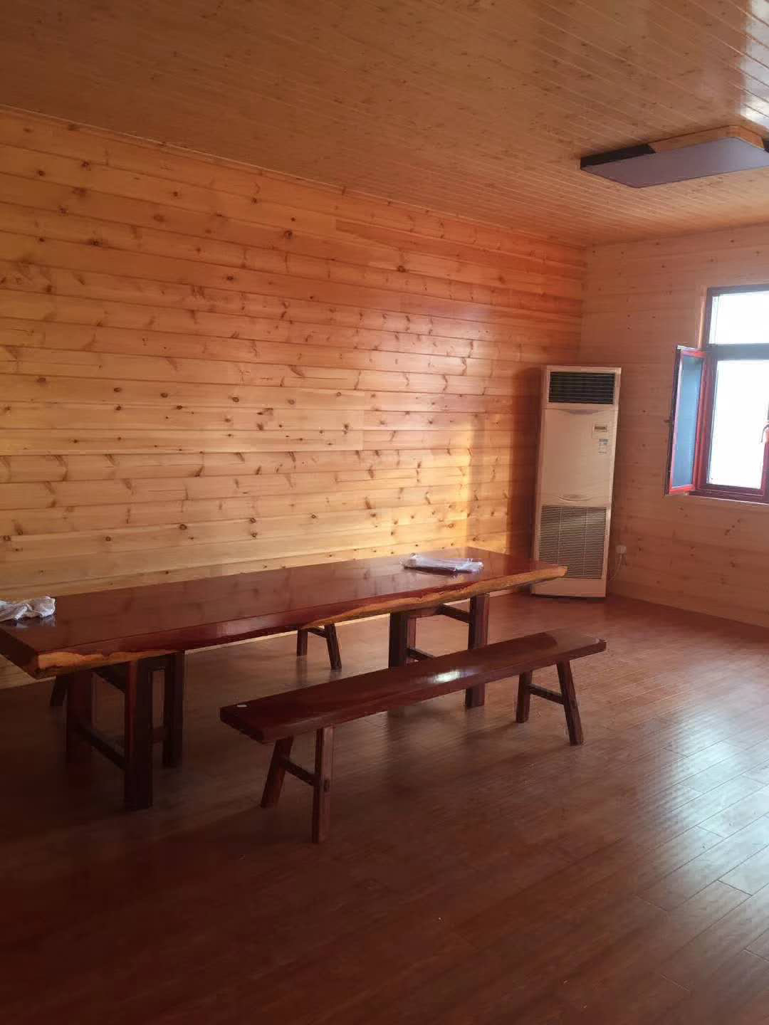 木屋內(nèi)景圖